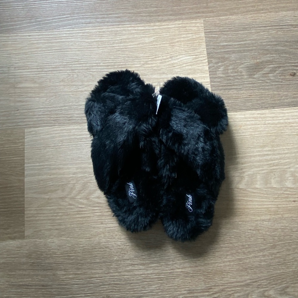 NWT VS PINK slippers womens 7